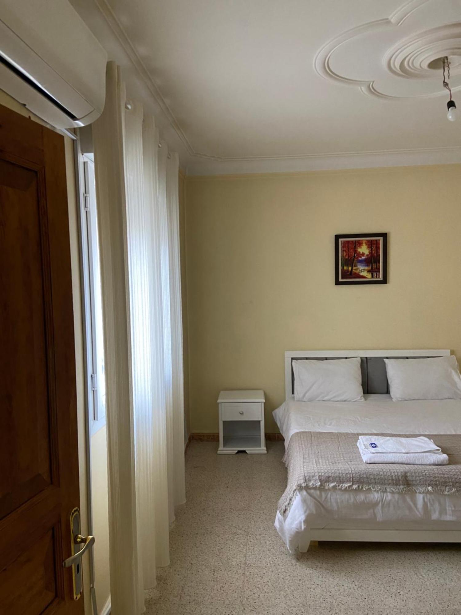 Hostel Apart Maison Blanche Bagian luar foto